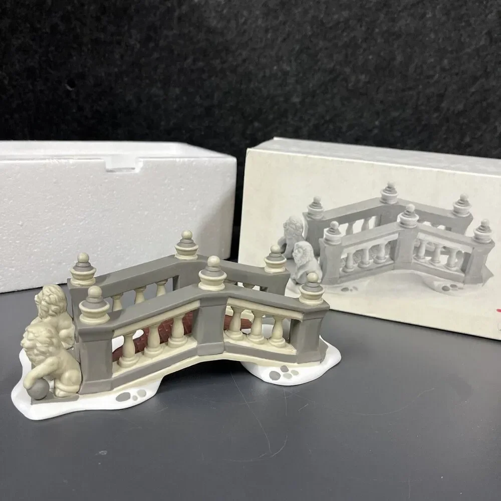 NIB Dept 56 Heritage Village Collection‎ Lionhead Bridge Porcelain #5864-5